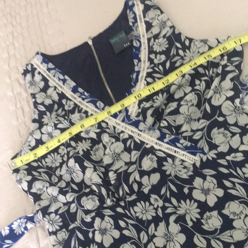 Stunning Gabby Skye floral maxi dress size 4 - Picture 11 of 16